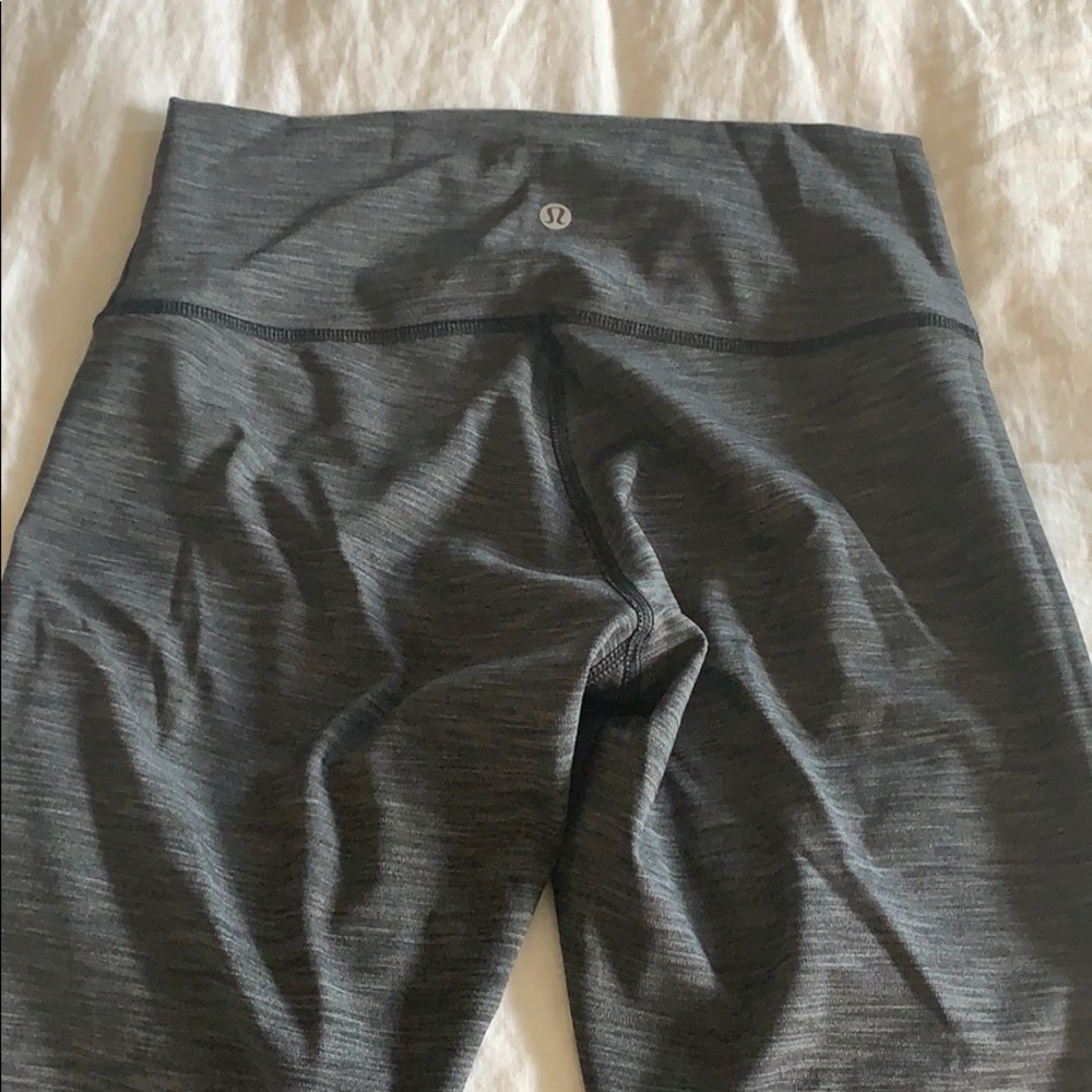 Lululemon Wunder under high rise crops